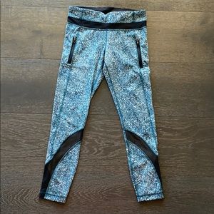 Lululemon Tights, size 6